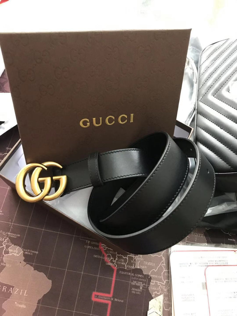 CINTO GUCCI DE COURO COM FIVELA DUPLO G