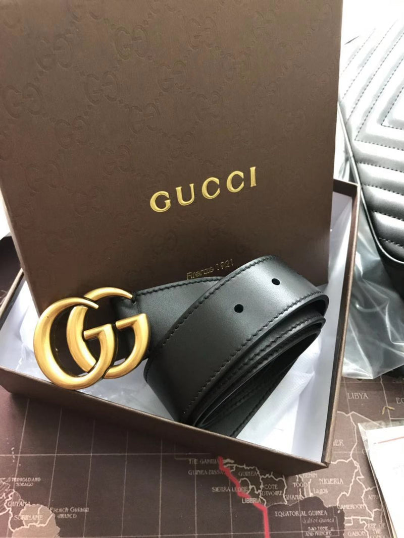 CINTO GUCCI DE COURO COM FIVELA DUPLO G