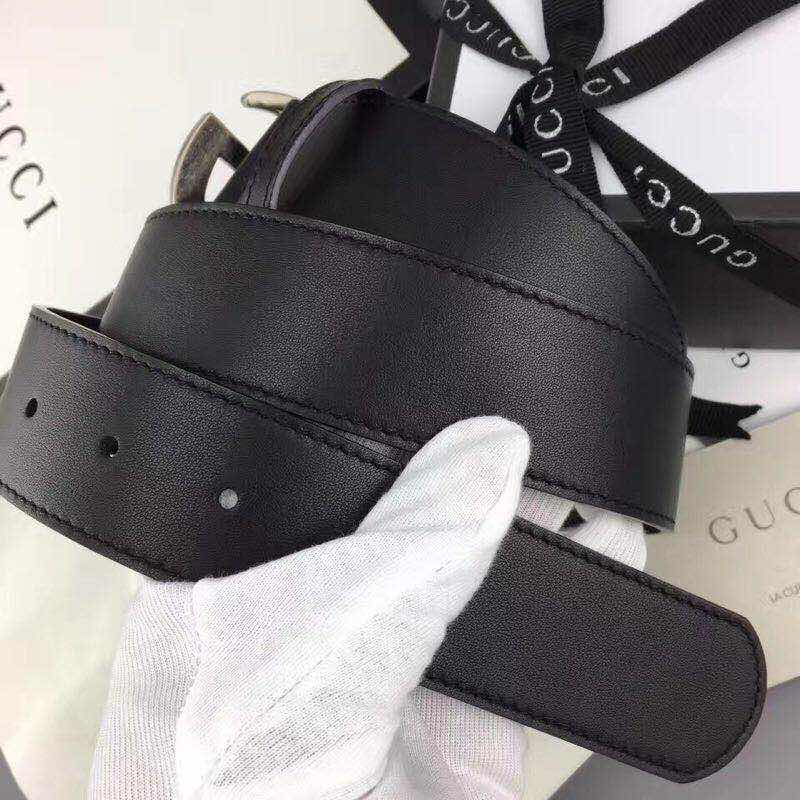 CINTO GUCCI DE COURO COM FIVELA DUPLO G